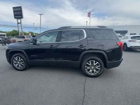 Used 2023 GMC Acadia SLE w/ Driver Convenience Package FWD image 5