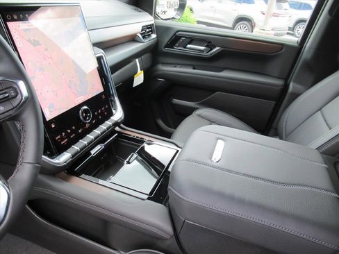 New 2026 GMC Yukon XL Denali AWD/4WD image 15