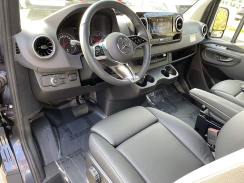 New 2025 Mercedes-Benz Sprinter 2500 image 22
