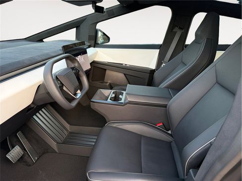 Used 2024 Tesla Cybertruck Cyberbeast image 9