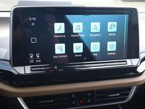 New 2026 Volkswagen Atlas Cross Sport SE AWD/4WD image 11