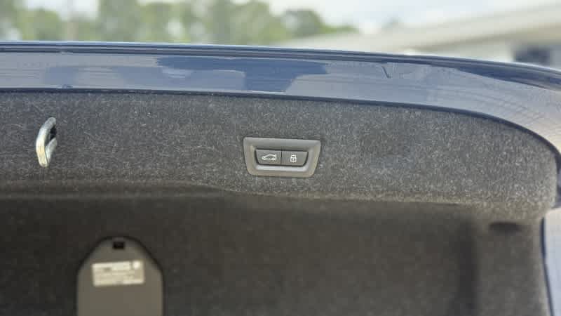 Used 2025 BMW 530i RWD image 19