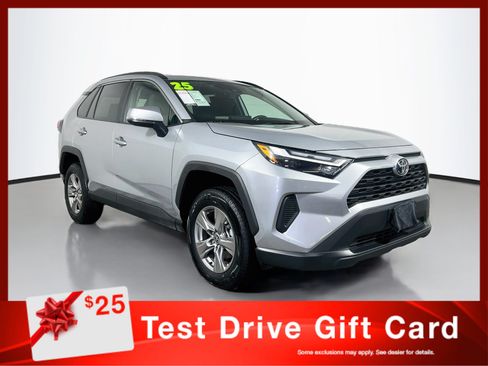 Used 2025 Toyota RAV4 XLE FWD image 1
