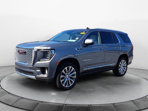 Used 2022 GMC Yukon Denali w/ Max Trailering Package AWD/4WD image 3