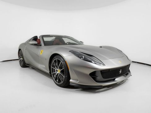 Used 2022 Ferrari 812 GTS image 11