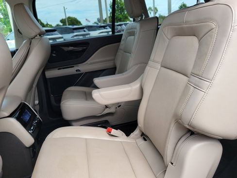 Certified 2023 Lincoln Aviator Reserve w/ Elements Package Plus image 15