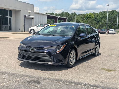 Certified 2024 Toyota Corolla LE FWD image 7