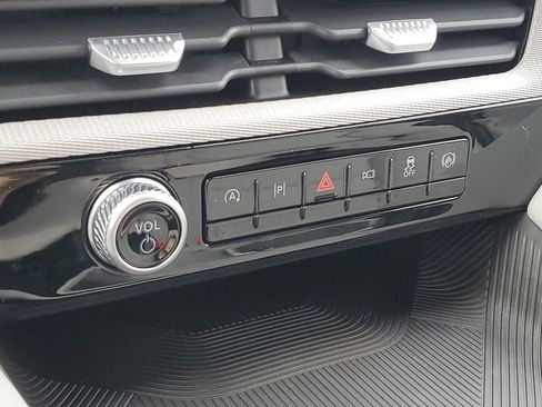 New 2026 Ford Explorer Active image 18