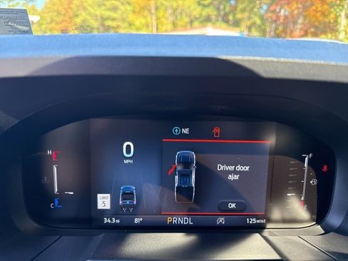 New 2025 Ford Maverick Lariat image 14