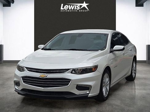 Used 2016 Chevrolet Malibu LT FWD image 1