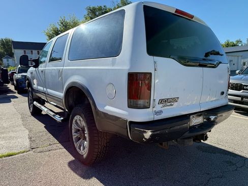 Used 2004 Ford Excursion 4WD image 7