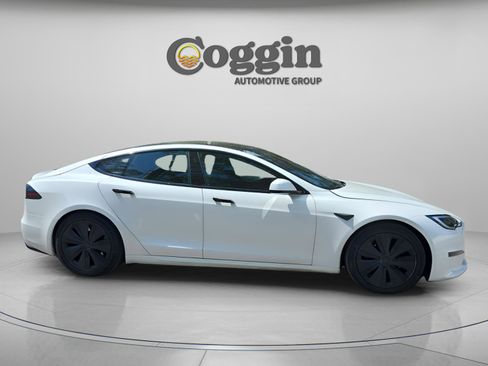 Used 2022 Tesla Model S image 6