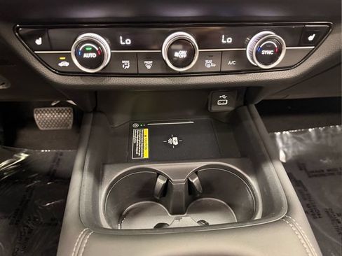 Certified 2024 Honda HR-V EX-L image 24