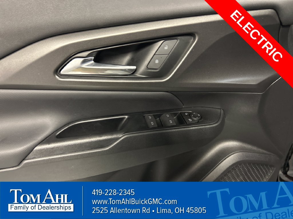Used 2025 Chevrolet Equinox EV LT FWD image 12