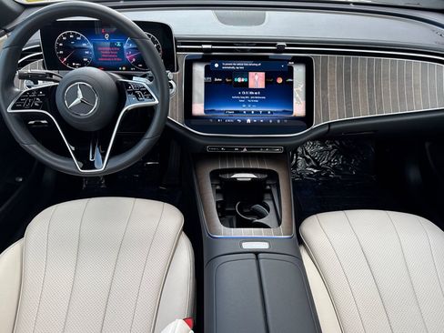 Certified 2024 Mercedes-Benz E 350 4MATIC Sedan image 13