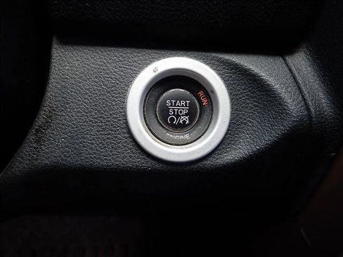 Used 2014 RAM 1500 Laramie w/ Convenience Group AWD/4WD image 21