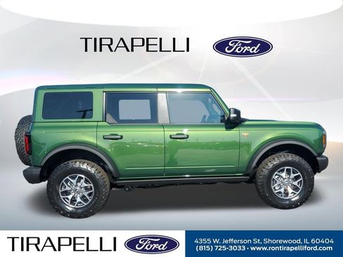 New 2025 Ford Bronco Badlands image 4