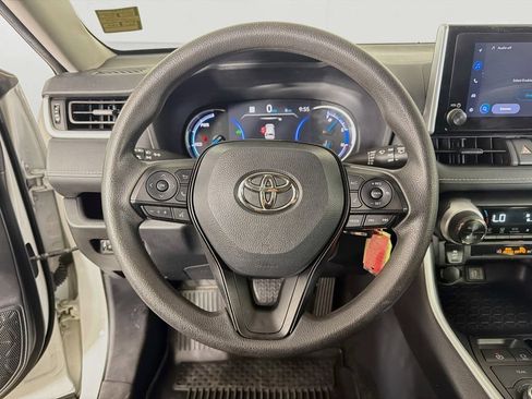 Used 2024 Toyota RAV4 LE AWD/4WD image 13