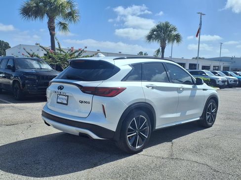 Used 2024 INFINITI QX50 Sport FWD image 2