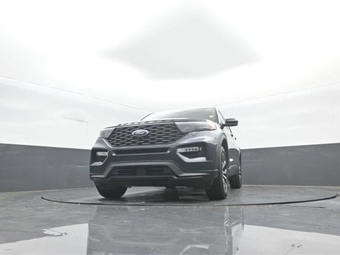 Used 2022 Ford Explorer ST-Line image 26