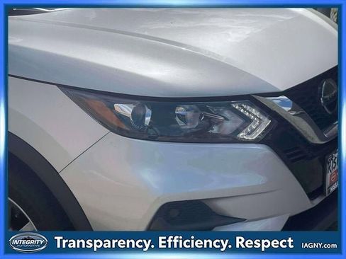 Used 2020 Nissan Rogue Sport SV w/ All-Weather Package AWD/4WD image 10