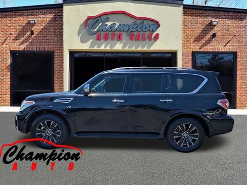 Used 2020 Nissan Armada Platinum w/ Captain's Chairs Package RWD image 8