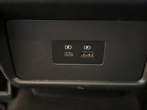 Used 2021 Nissan Rogue SV image 12