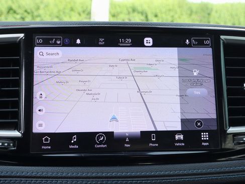 Used 2021 Chrysler Pacifica Touring-L w/ Uconnect Theater Family Group image 29