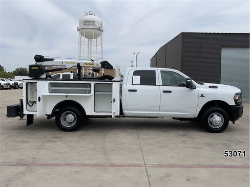 Used 2024 RAM 3500 Tradesman AWD/4WD image 9