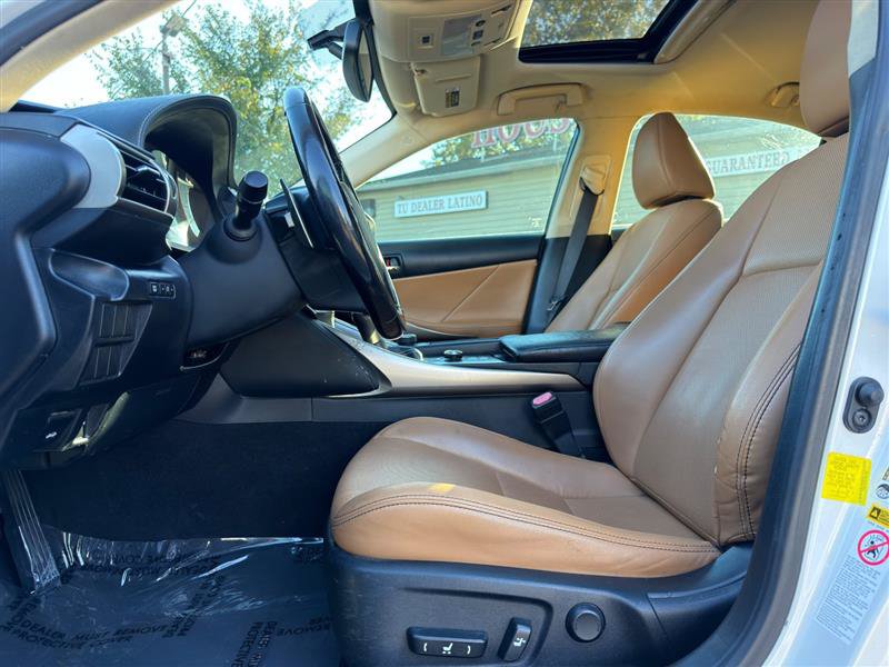 Used 2016 Lexus IS 200t RWD image 20