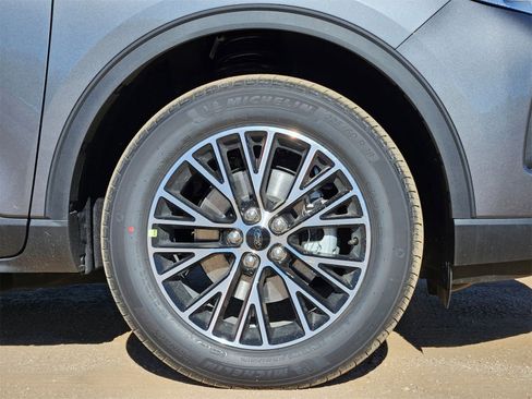 New 2026 Ford Escape SE image 10