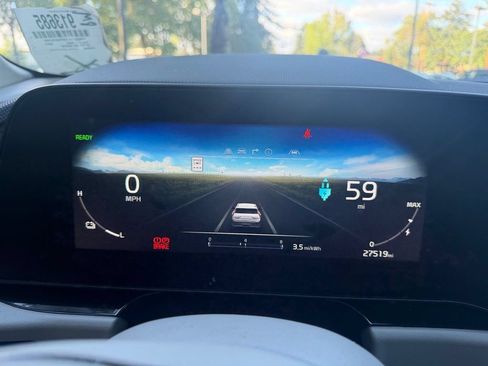 Certified 2023 Kia Niro Wave w/ Wave Preserve Package FWD image 14