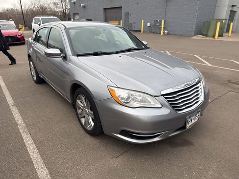 Used 2013 Chrysler 200 LX image 19