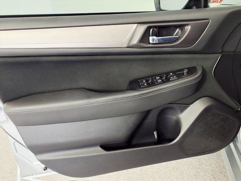 Used 2016 Subaru Legacy 2.5i Premium image 24