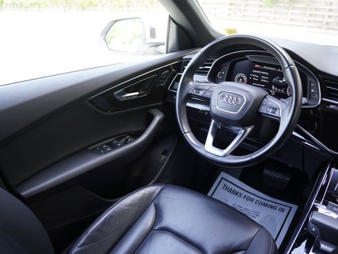 Used 2019 Audi Q8 Premium w/ Convenience Package AWD/4WD image 21