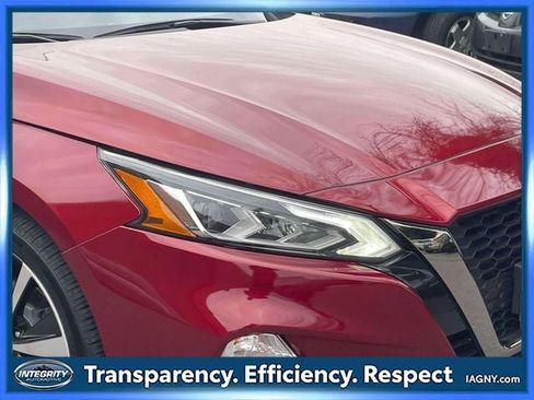 Certified 2022 Nissan Altima 2.5 SR image 10