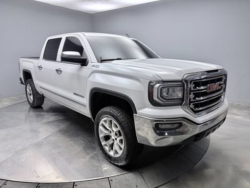 Used 2018 GMC Sierra 1500 SLT w/ SLT Premium Package AWD/4WD image 3
