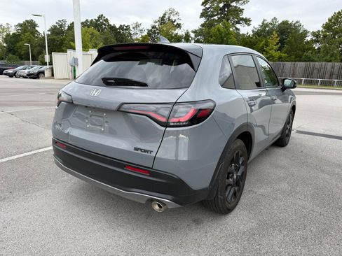 Used 2025 Honda HR-V Sport image 8