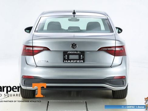 Used 2024 Volkswagen Jetta Sport image 44