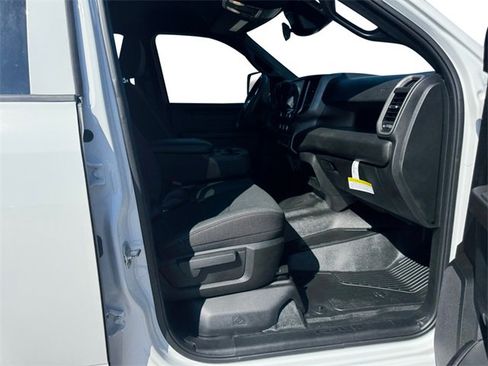 New 2026 RAM 3500 Tradesman w/ Chrome Appearance Group image 12