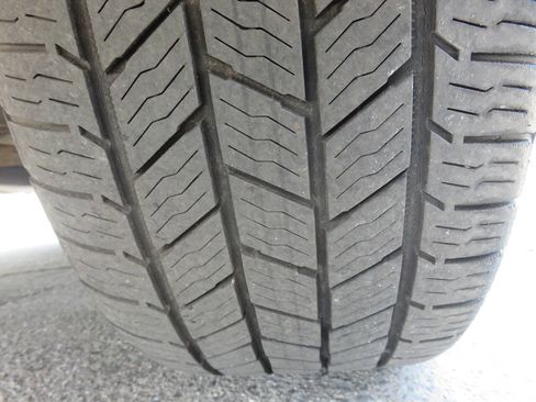 Used 2011 Toyota Sequoia Limited AWD/4WD image 40