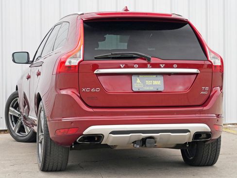 Used 2017 Volvo XC60 T5 Dynamic w/ Preferred Option Package image 5