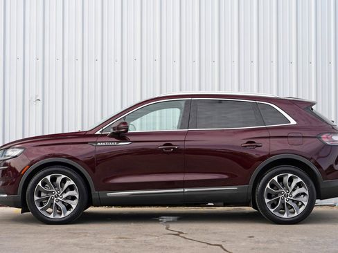 Used 2022 Lincoln Nautilus Reserve image 8