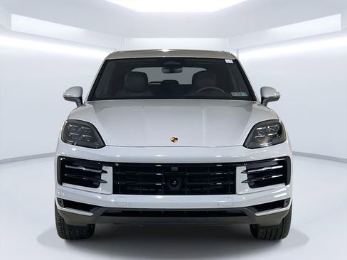 New 2026 Porsche Cayenne image 2