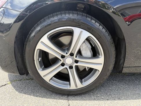 Used 2017 Mercedes-Benz E 300 4MATIC image 10