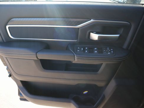 New 2026 RAM 2500 Big Horn AWD/4WD image 16