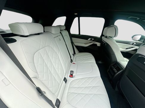 New 2026 BMW X5 sDrive40i image 22