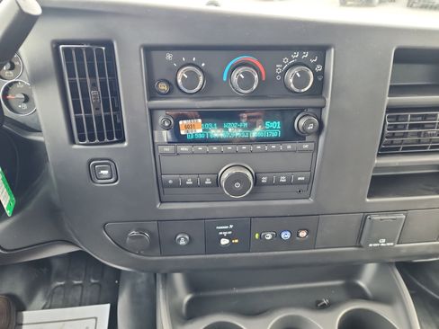 New 2025 GMC Savana 3500 w/ Driver Convenience Package image 12