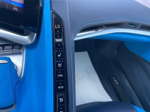Used 2020 Chevrolet Corvette Stingray Premium Conv w/ 3LT Preferred Equipment Group RWD image 25