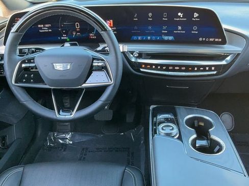 Certified 2023 Cadillac Lyriq 2WD image 12